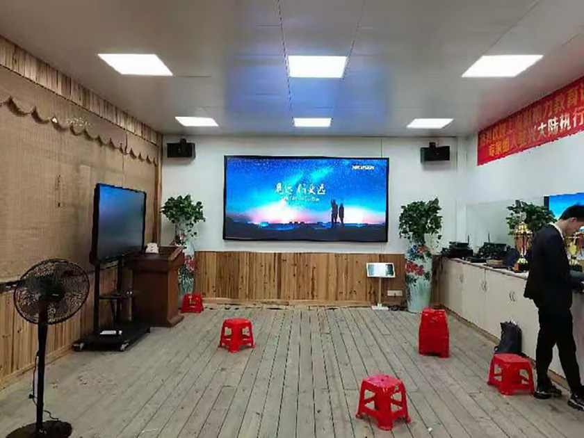 广东非标节能LED屏